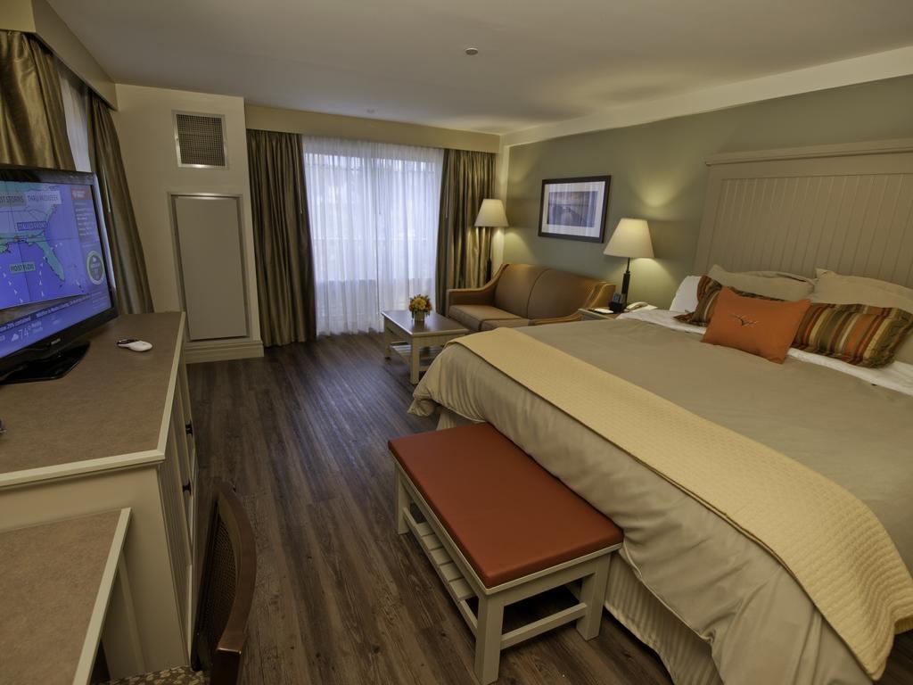 1000 Islands Harbor Hotel Clayton Room photo